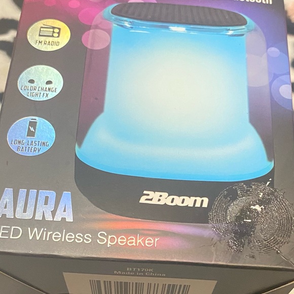 -Bluetooth Speaker- - Picture 2 of 11